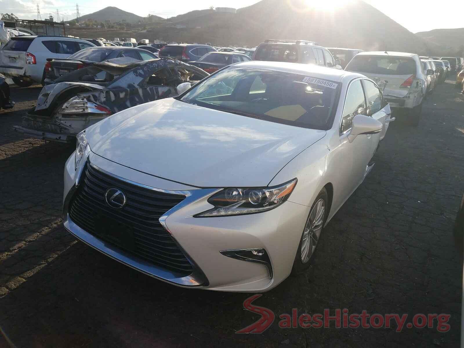 58ABK1GG0JU112971 2018 LEXUS ES350