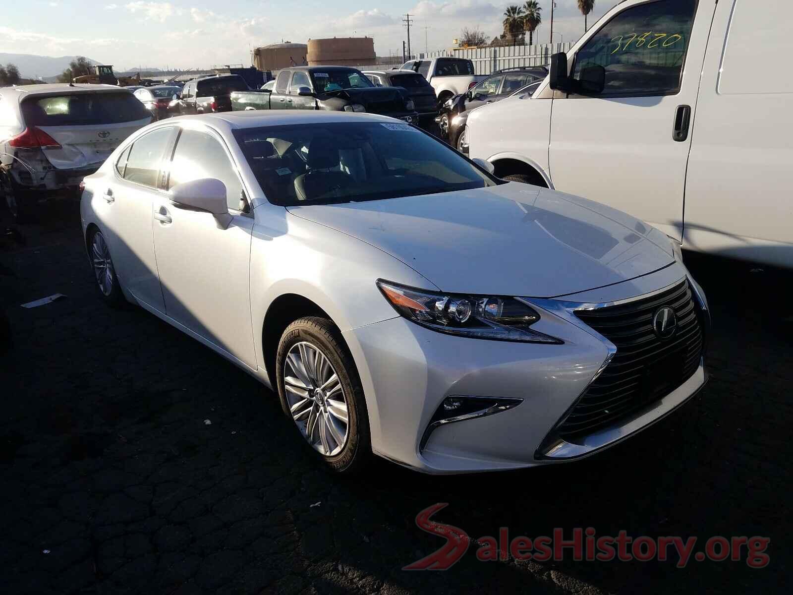 58ABK1GG0JU112971 2018 LEXUS ES350