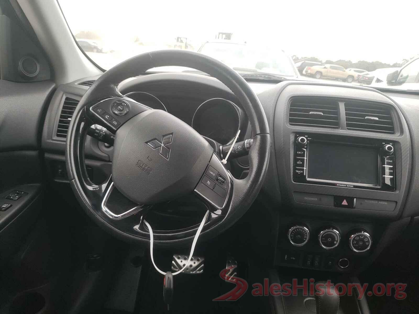 JA4AP3AU0JU004363 2018 MITSUBISHI OUTLANDER