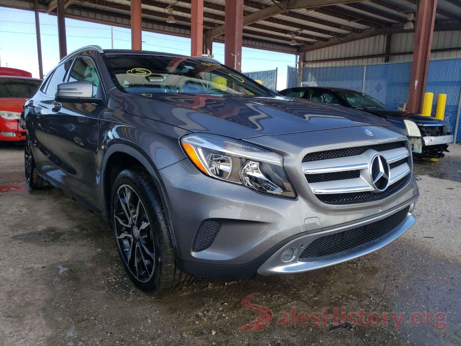 WDCTG4EB5HJ304774 2017 MERCEDES-BENZ GLA-CLASS