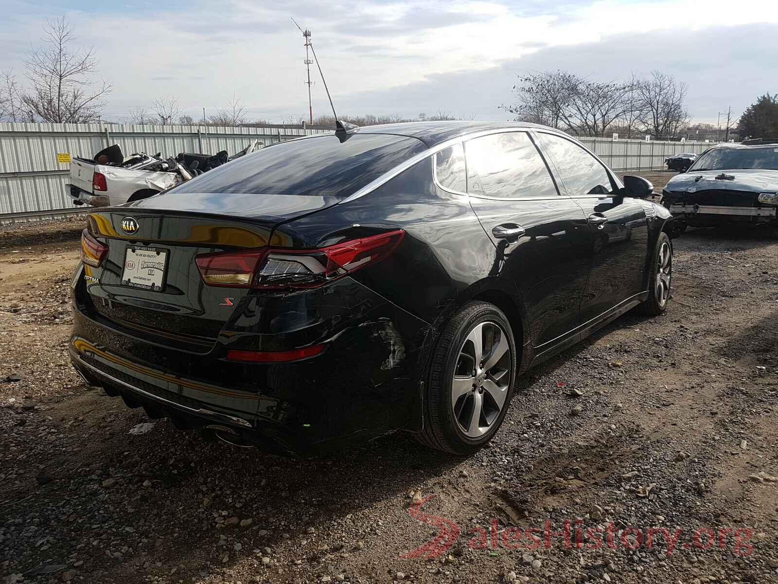 5XXGT4L32KG364666 2019 KIA OPTIMA