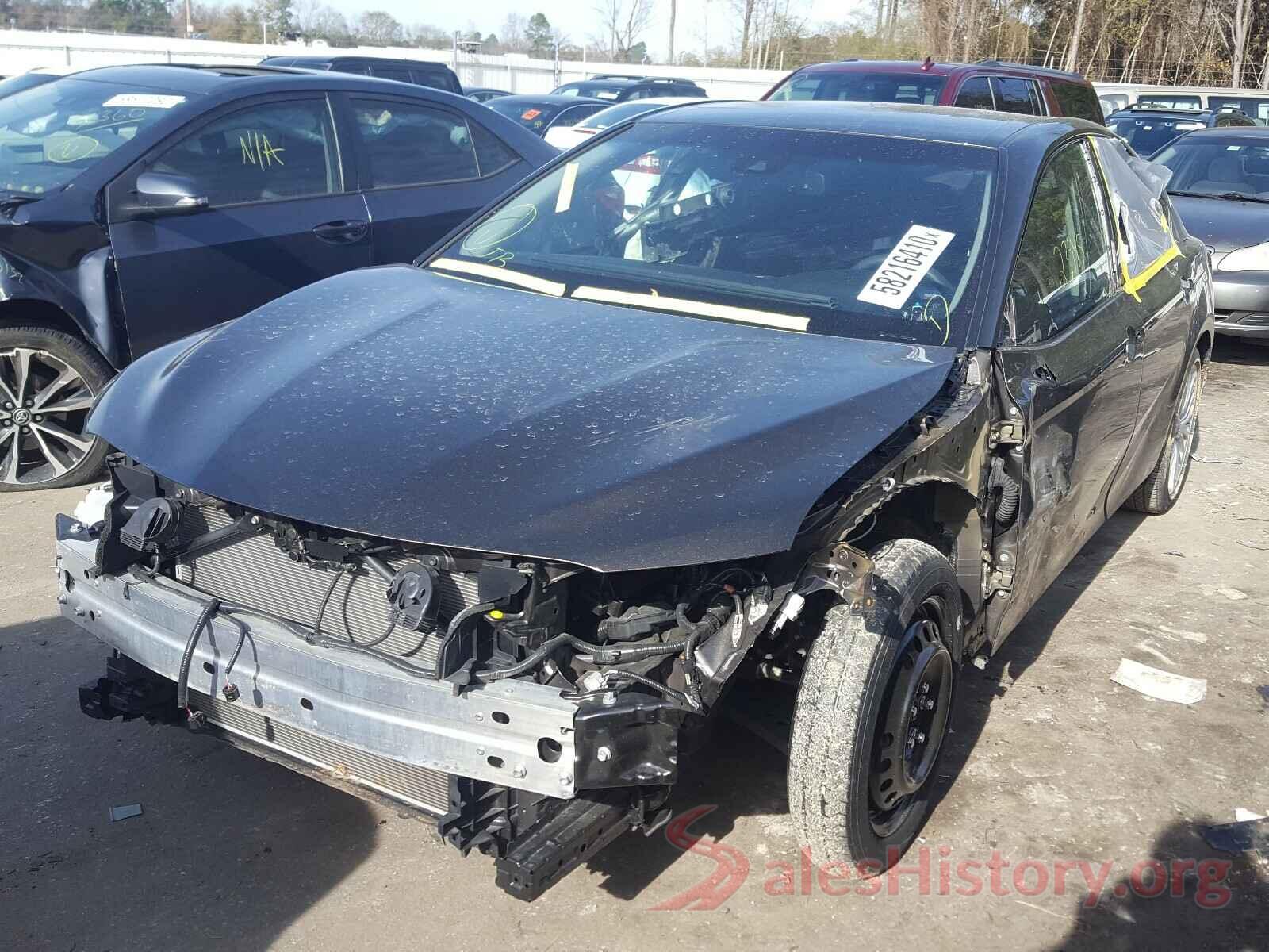 4T1B11HK8JU027664 2018 TOYOTA CAMRY