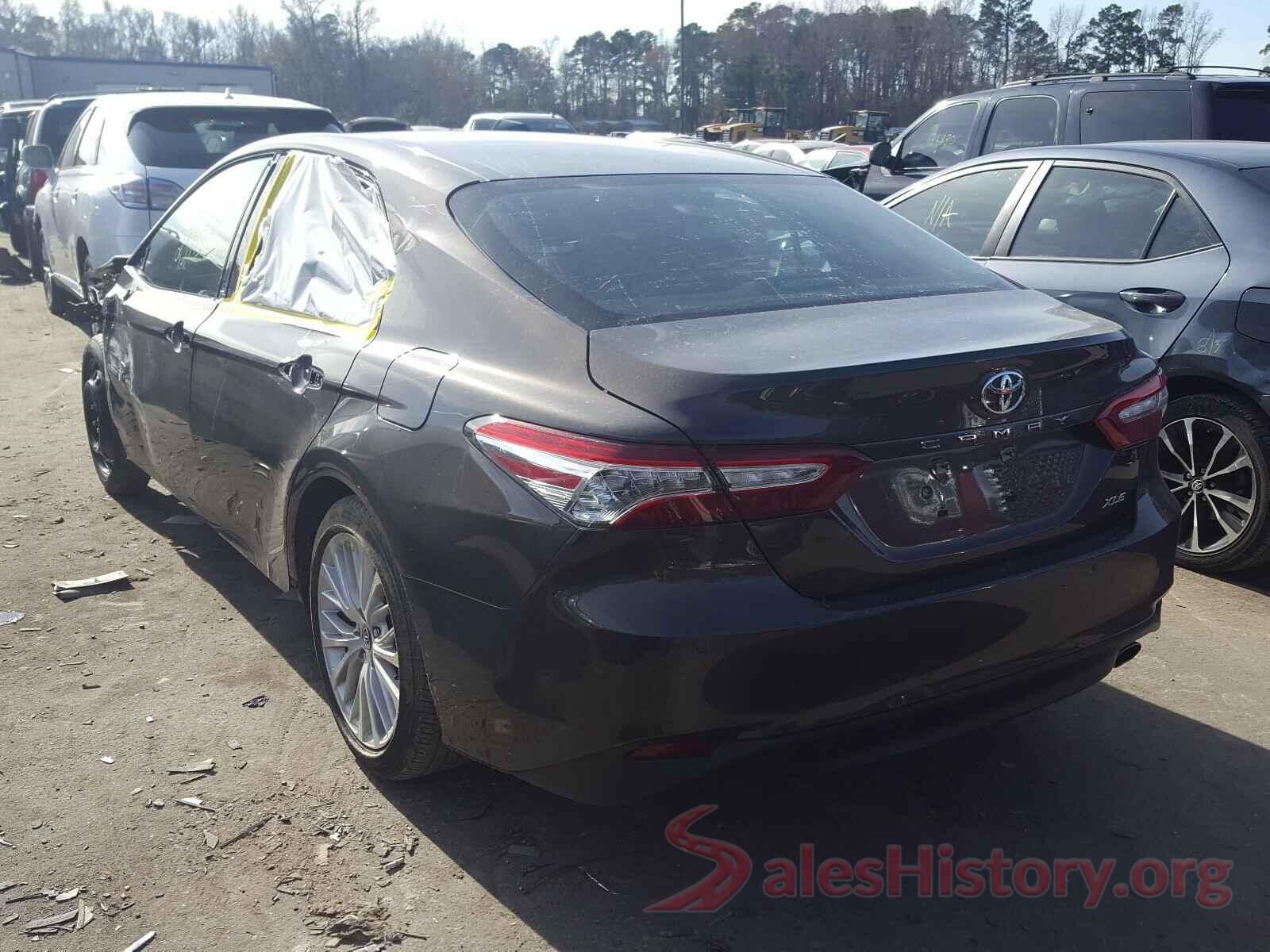 4T1B11HK8JU027664 2018 TOYOTA CAMRY