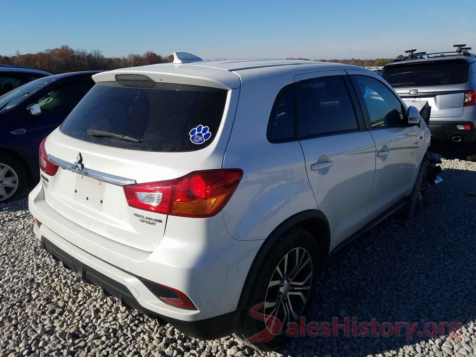 JA4AP3AU1JU004713 2018 MITSUBISHI OUTLANDER