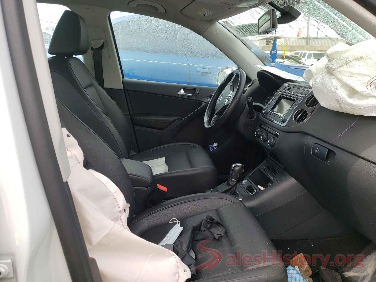 WVGBV7AXXGW577569 2016 VOLKSWAGEN TIGUAN