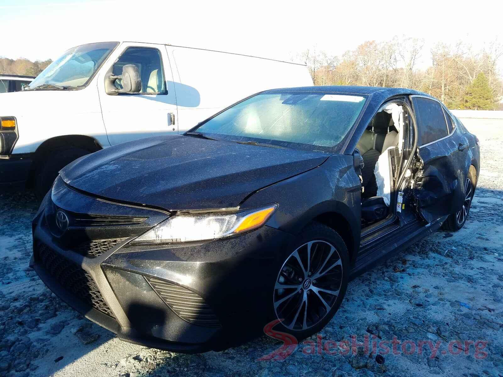 4T1B11HK3KU755152 2019 TOYOTA CAMRY