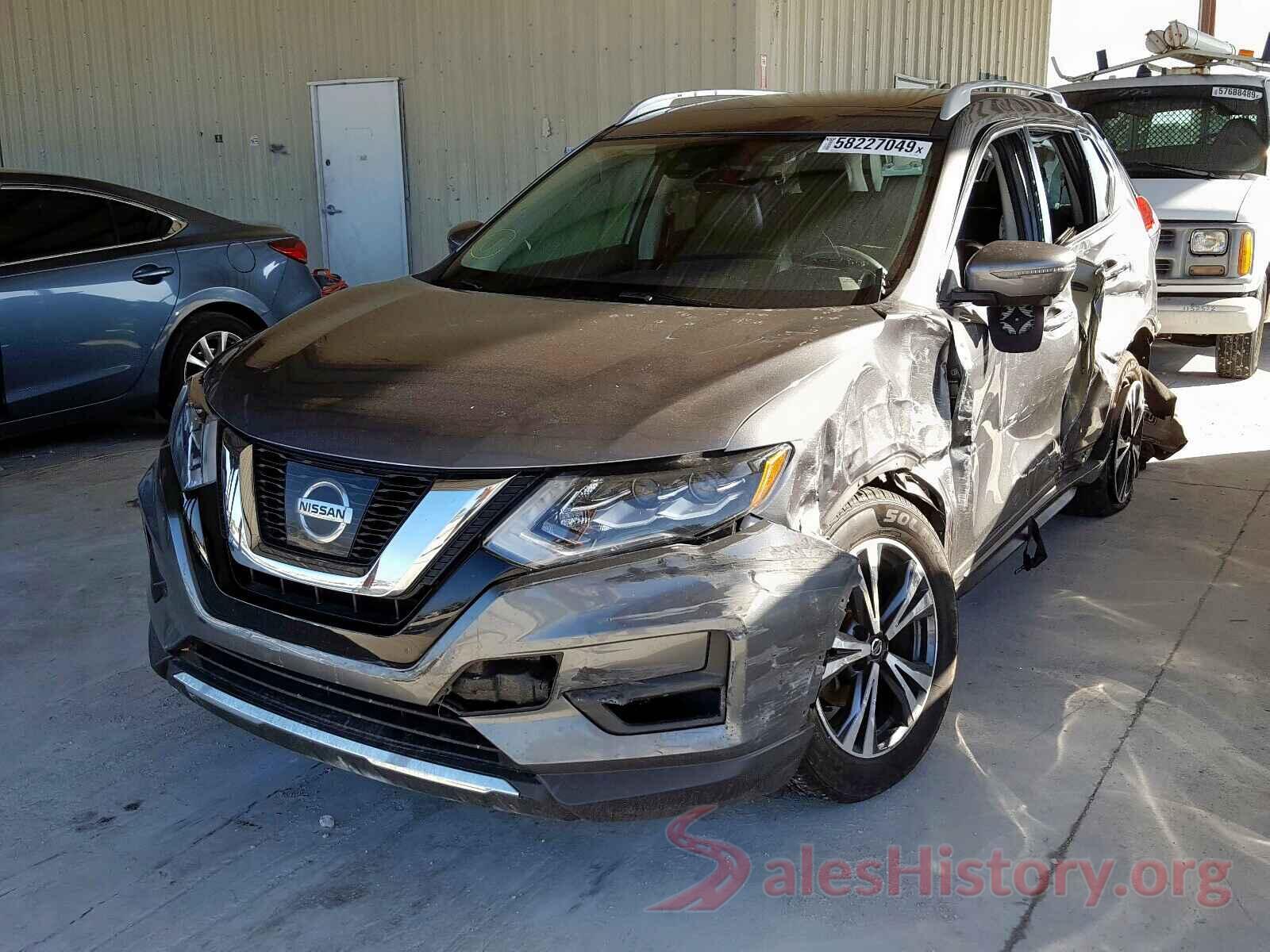 5N1AT2MT0HC749849 2017 NISSAN ROGUE