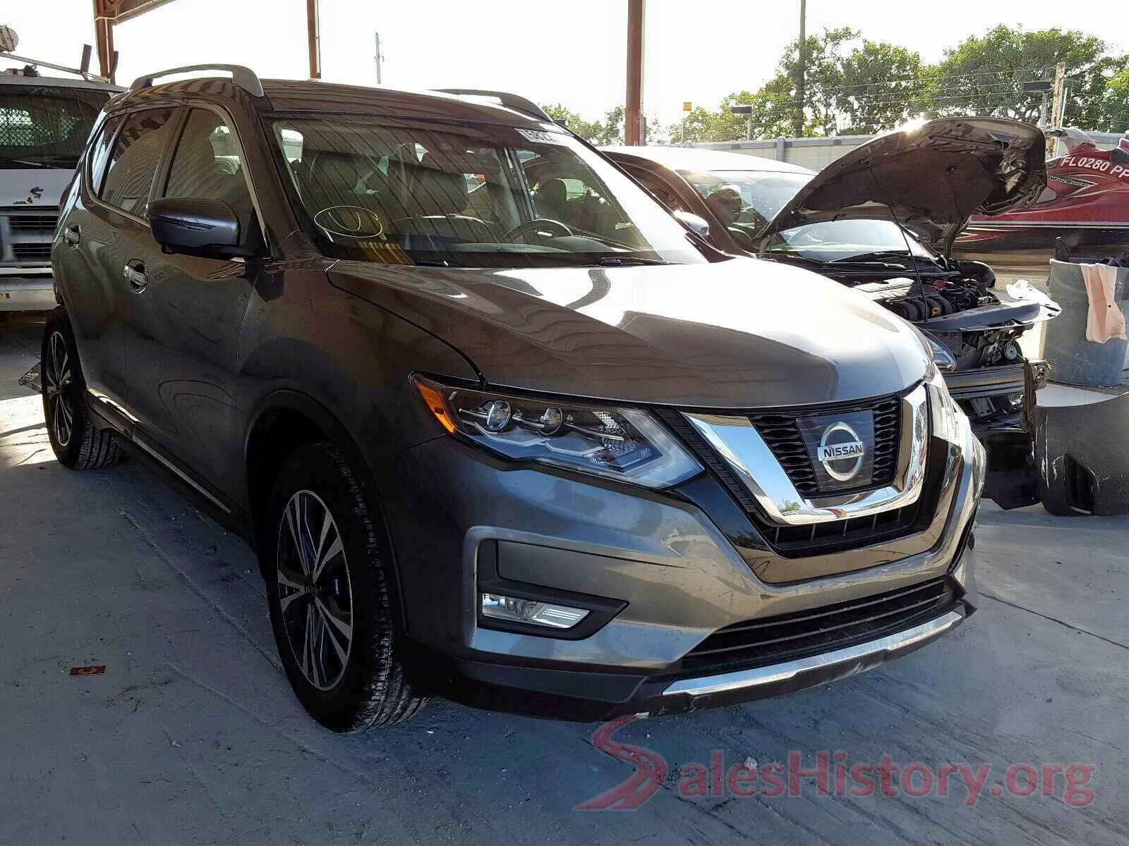 5N1AT2MT0HC749849 2017 NISSAN ROGUE