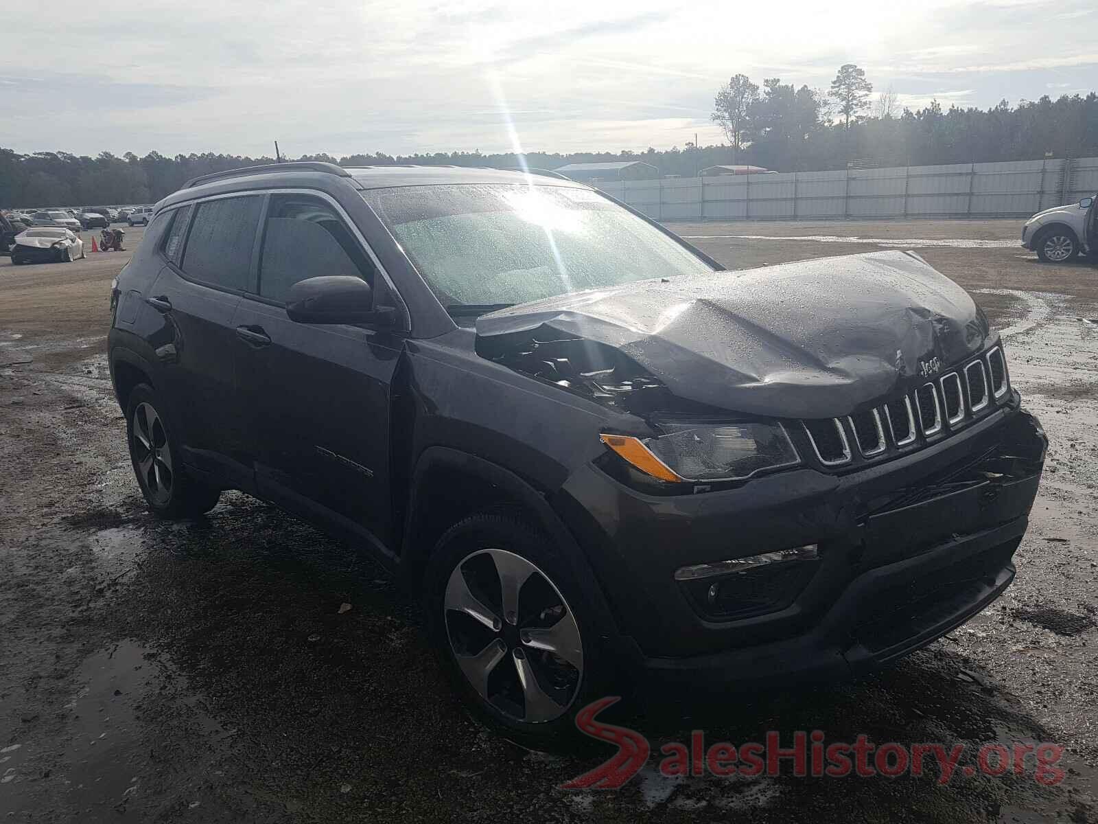 3C4NJCBB4JT251045 2018 JEEP COMPASS