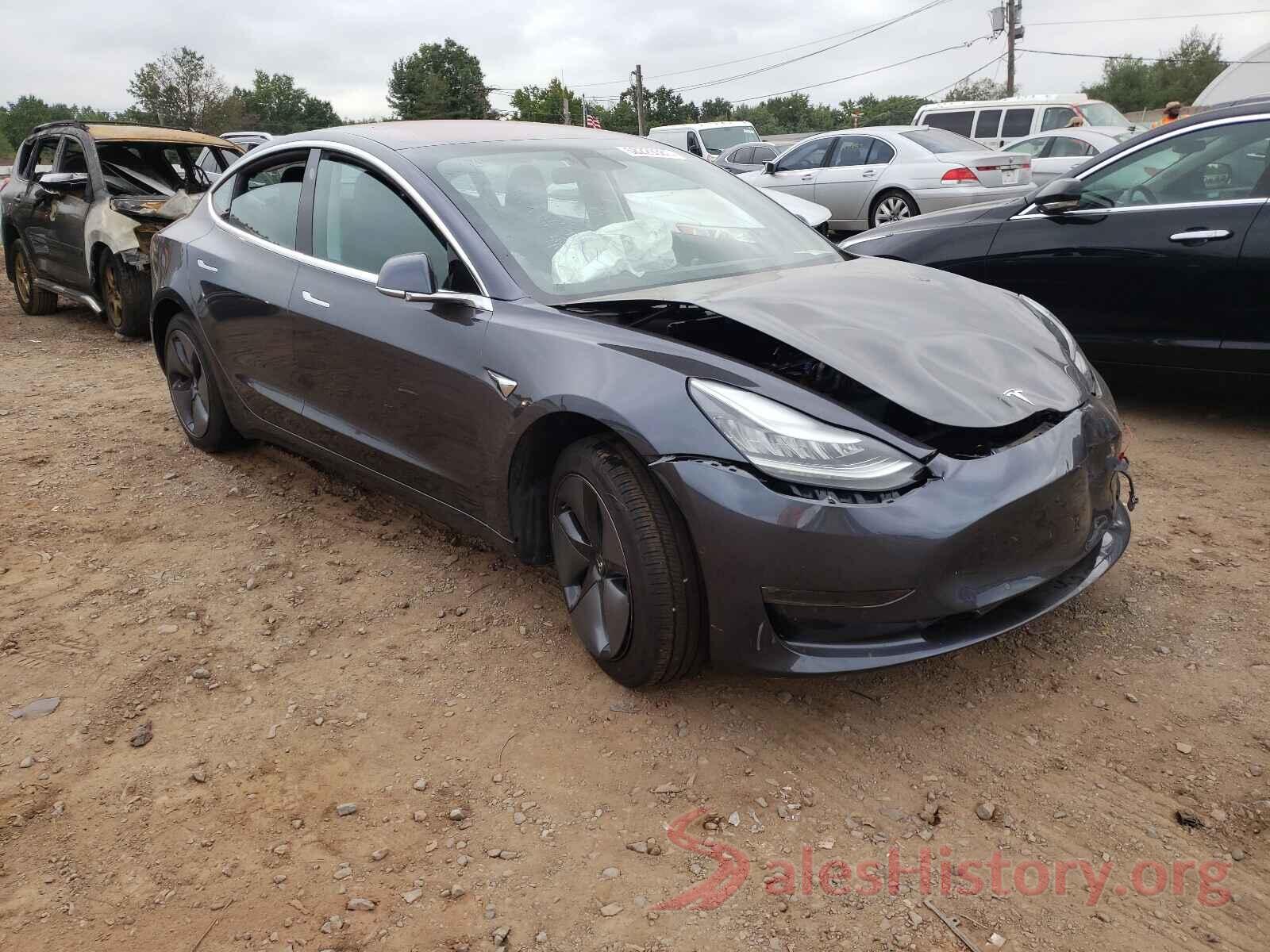 5YJ3E1EA6JF153717 2018 TESLA MODEL 3