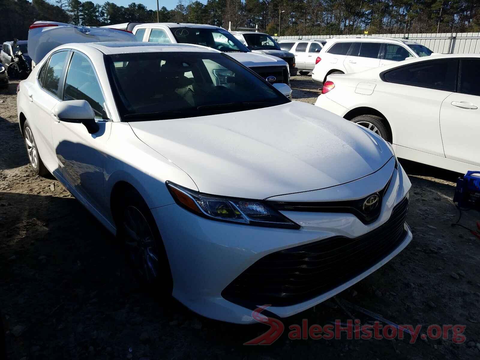 JTNB11HK9J3005842 2018 TOYOTA CAMRY