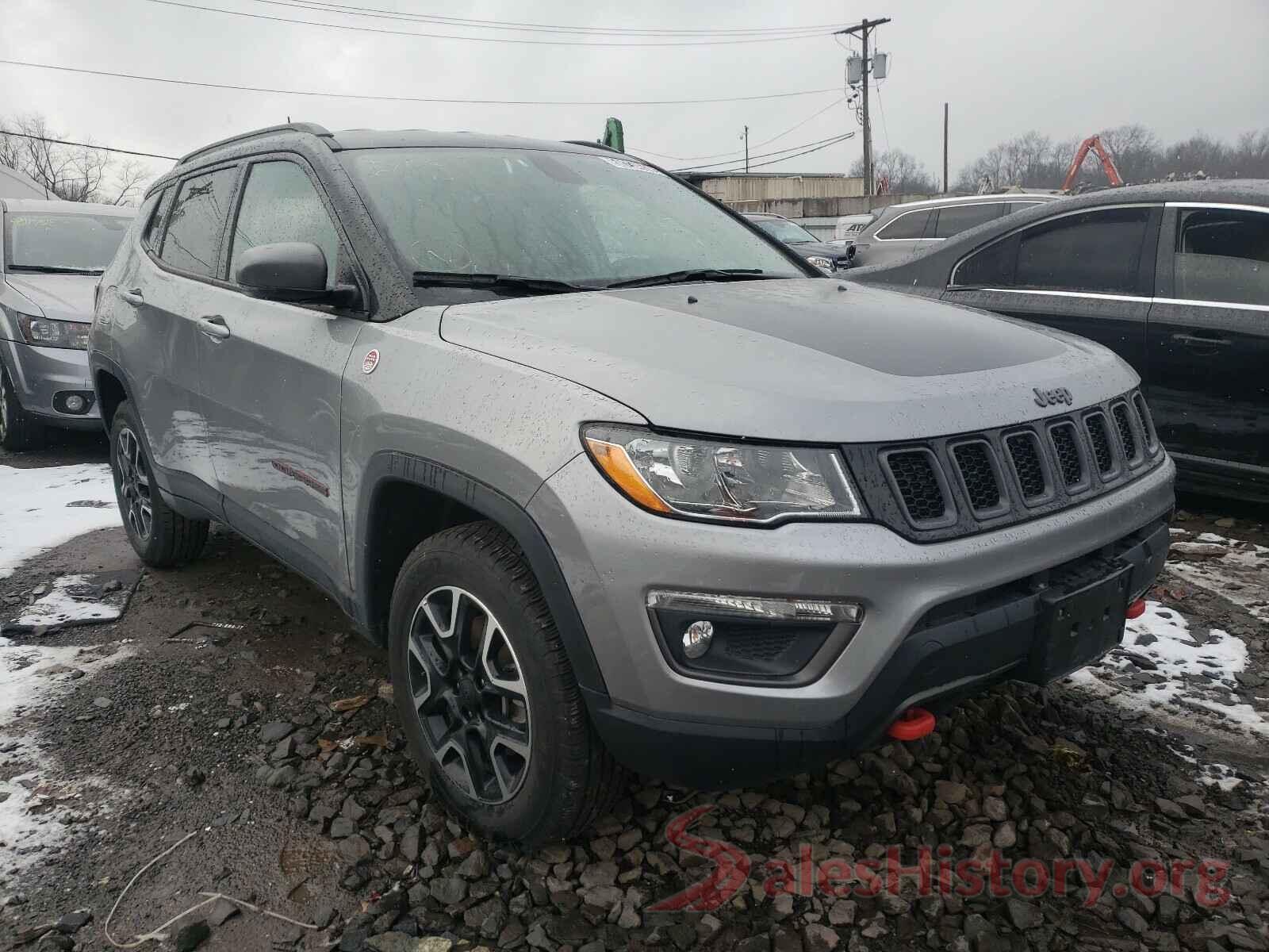 3C4NJDDB7KT795396 2019 JEEP COMPASS