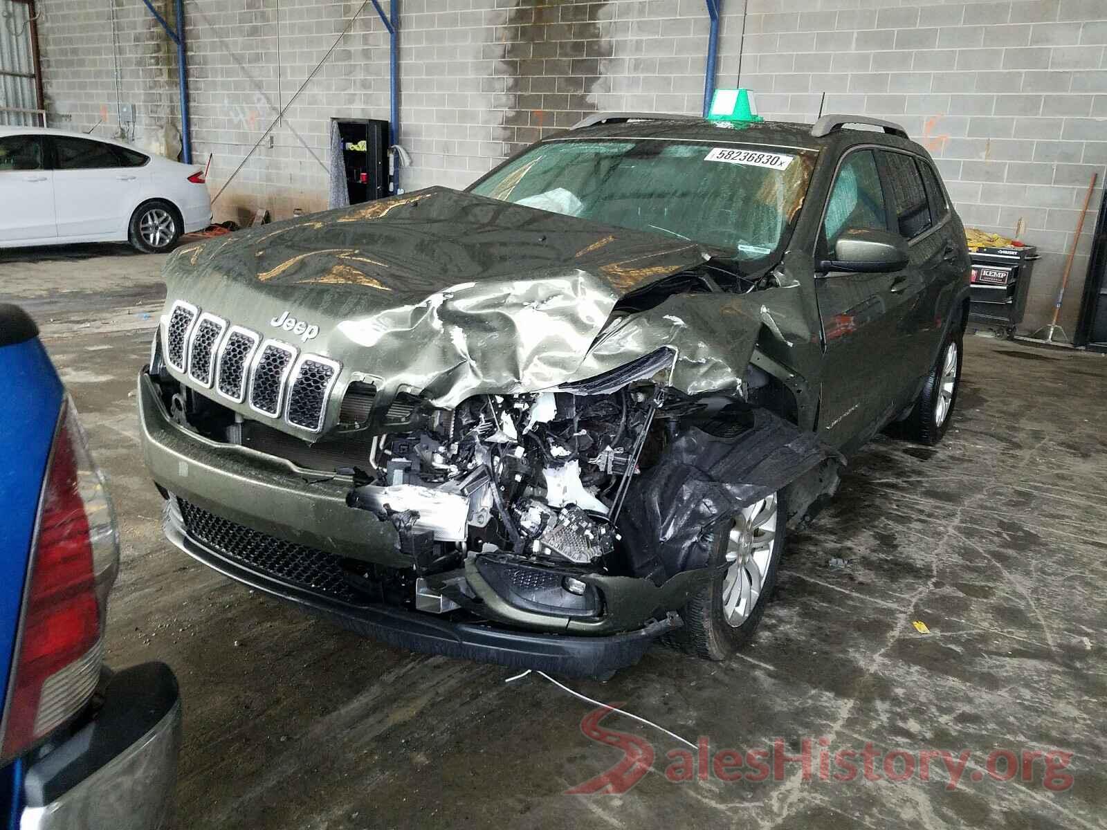 1C4PJLCB8KD147995 2019 JEEP CHEROKEE