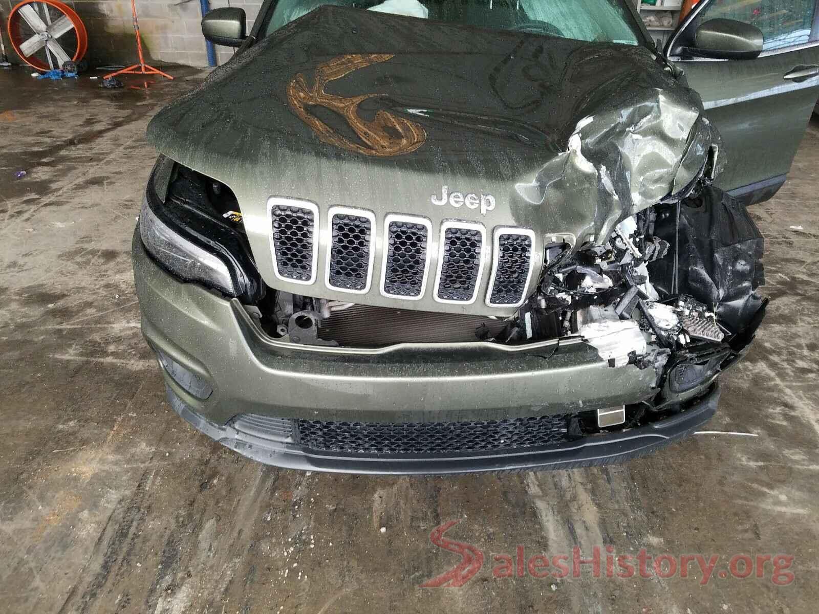 1C4PJLCB8KD147995 2019 JEEP CHEROKEE