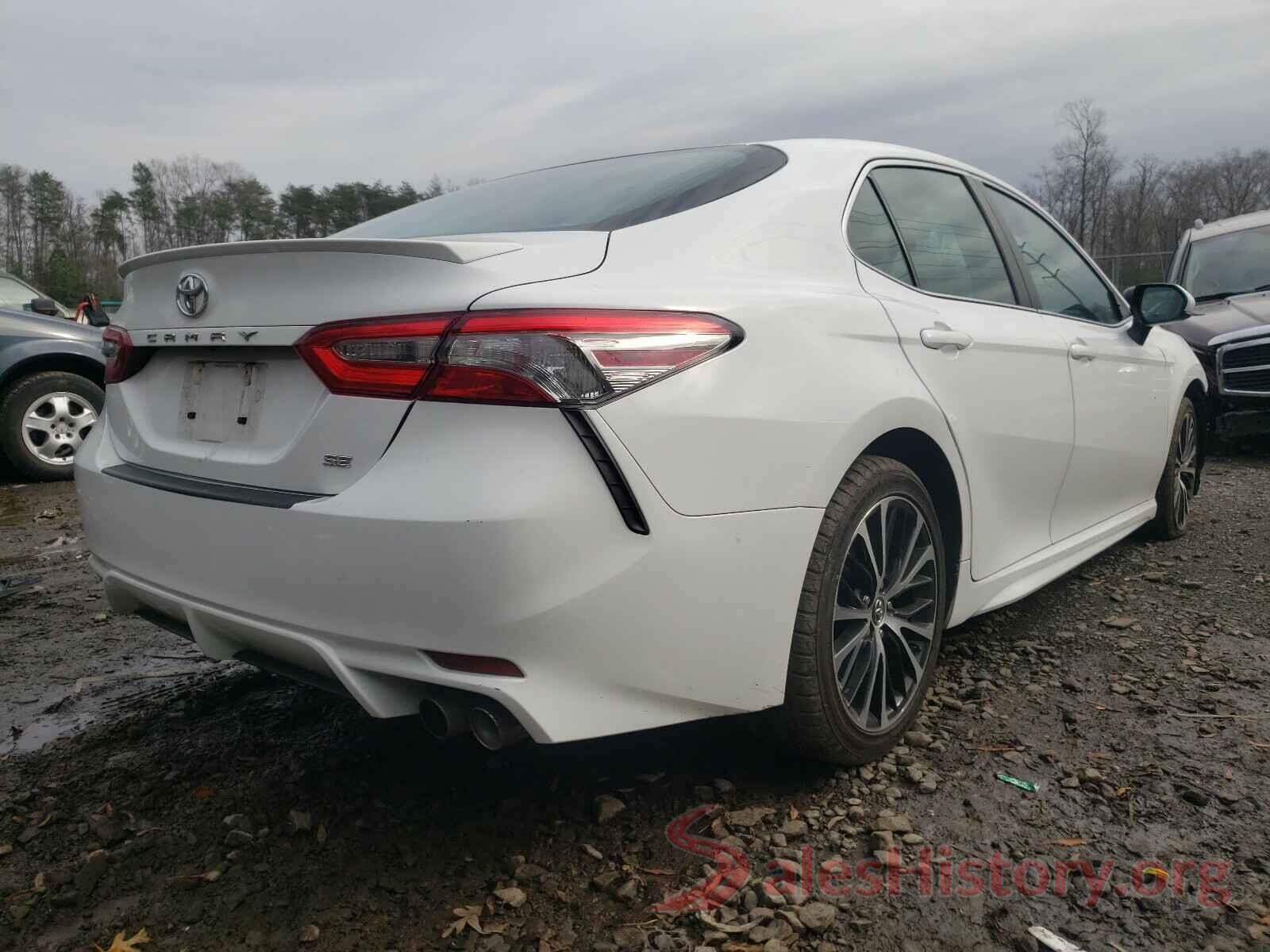 4T1B11HK5JU634928 2018 TOYOTA CAMRY