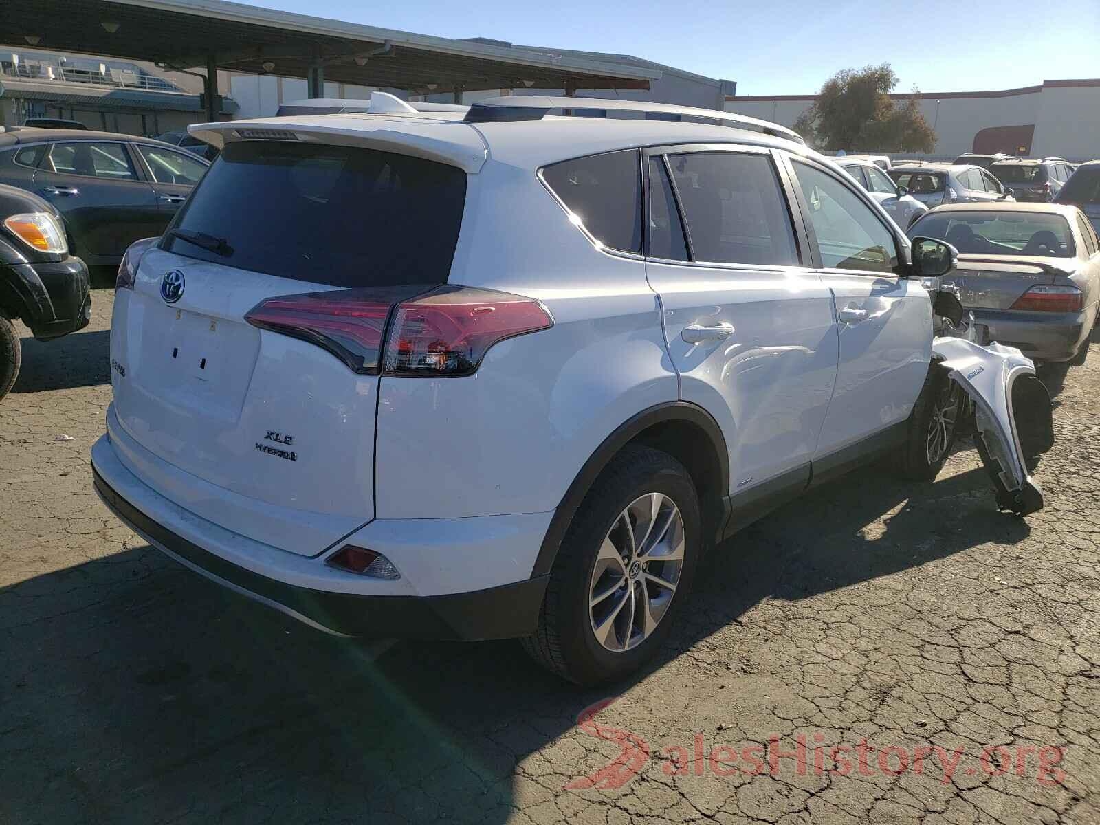 JTMRJREV2HD108072 2017 TOYOTA RAV4