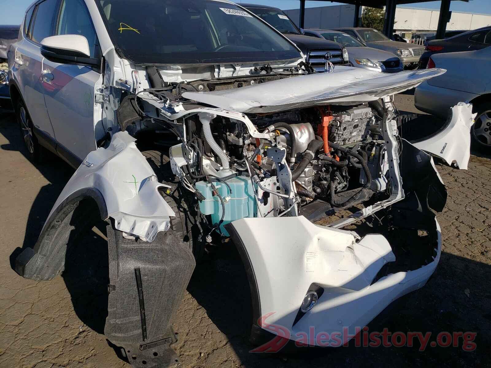 JTMRJREV2HD108072 2017 TOYOTA RAV4