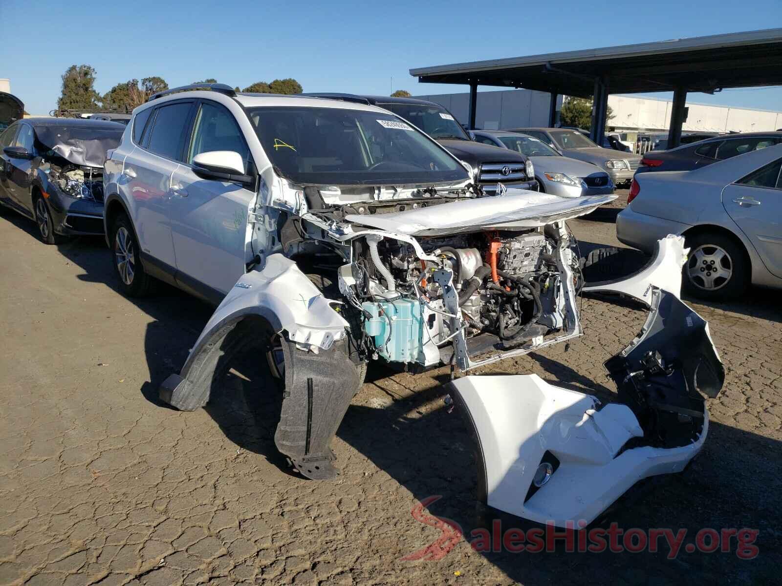 JTMRJREV2HD108072 2017 TOYOTA RAV4