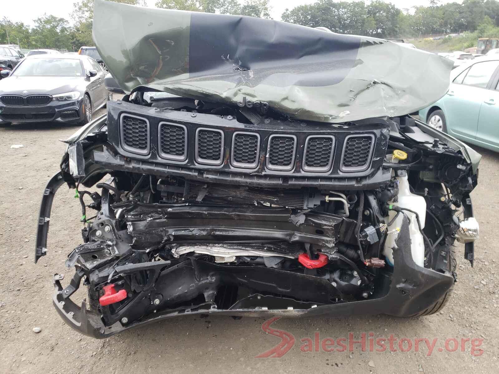 3C4NJDDBXJT366607 2018 JEEP COMPASS