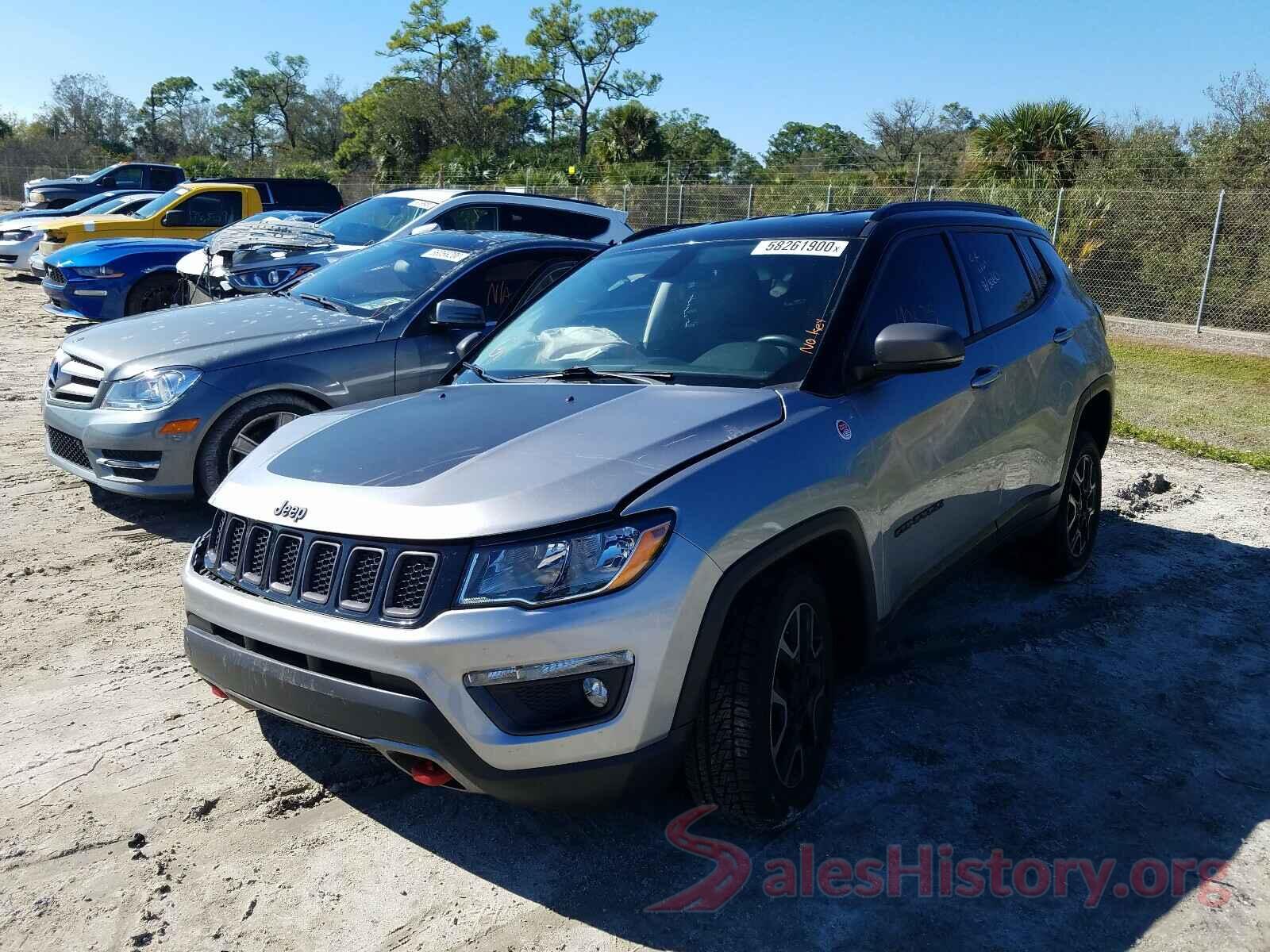 3C4NJDDB9KT669086 2019 JEEP COMPASS