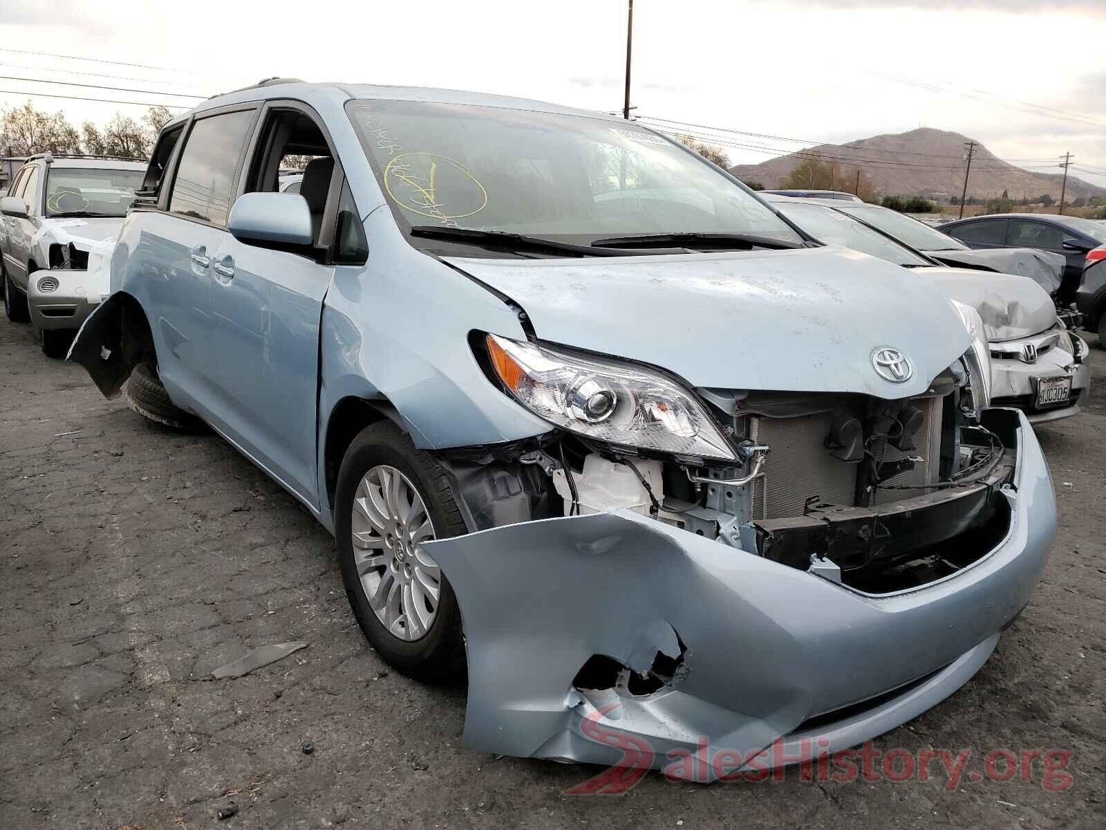 5TDYZ3DC7HS819661 2017 TOYOTA SIENNA