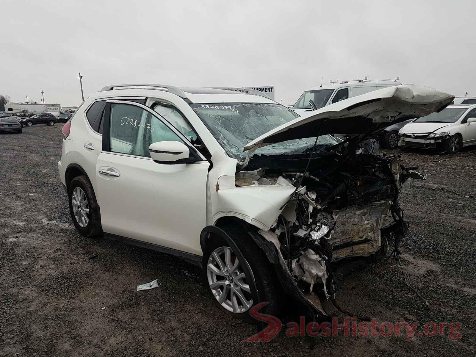 5N1AT2MV8JC776448 2018 NISSAN ROGUE