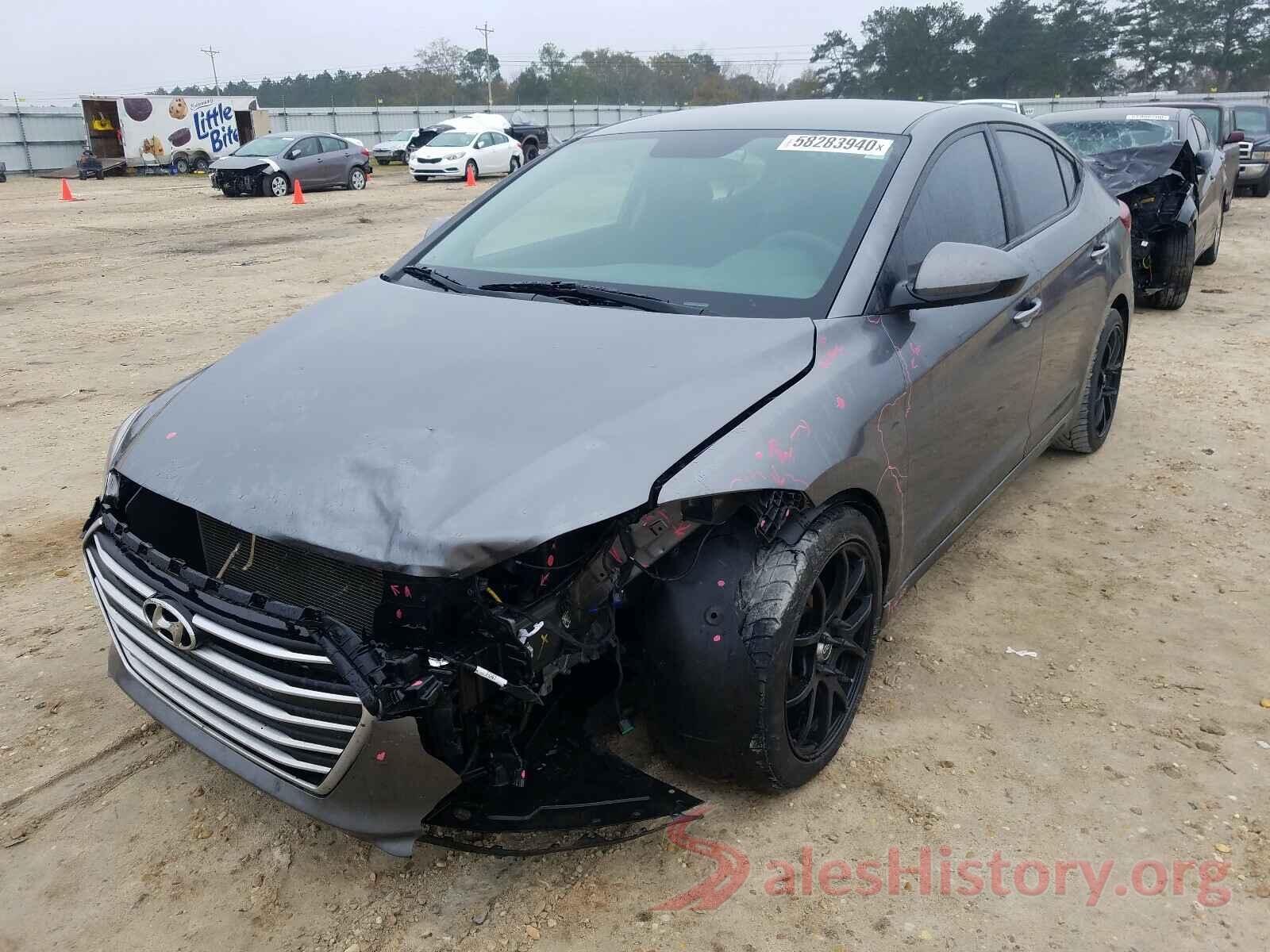 5NPD74LF3JH389824 2018 HYUNDAI ELANTRA