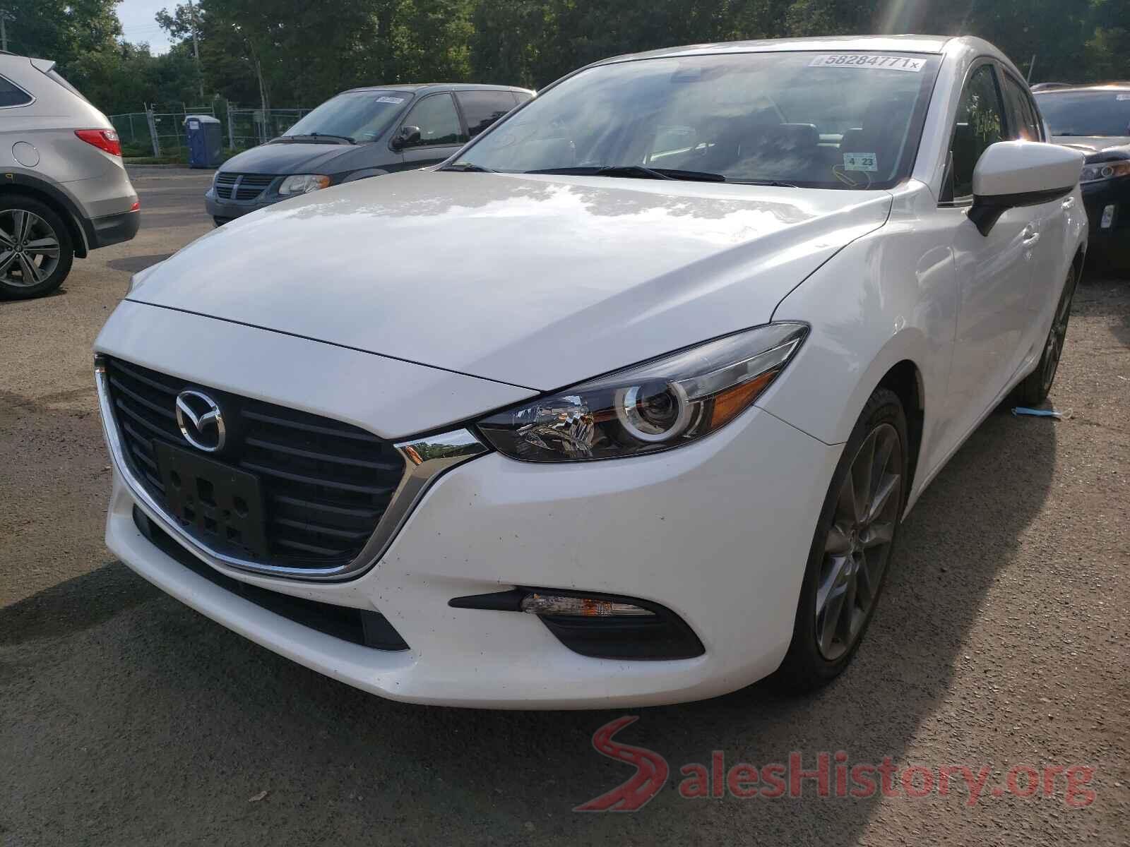 3MZBN1V32JM216141 2018 MAZDA 3