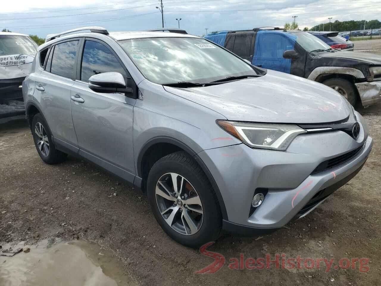 2T3WFREV3HW387569 2017 TOYOTA RAV4