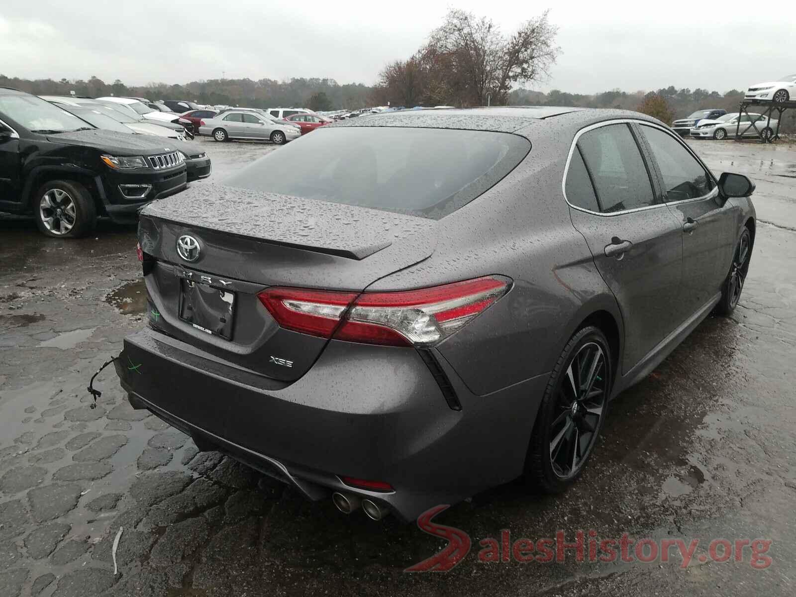 4T1B61HK9JU154800 2018 TOYOTA CAMRY