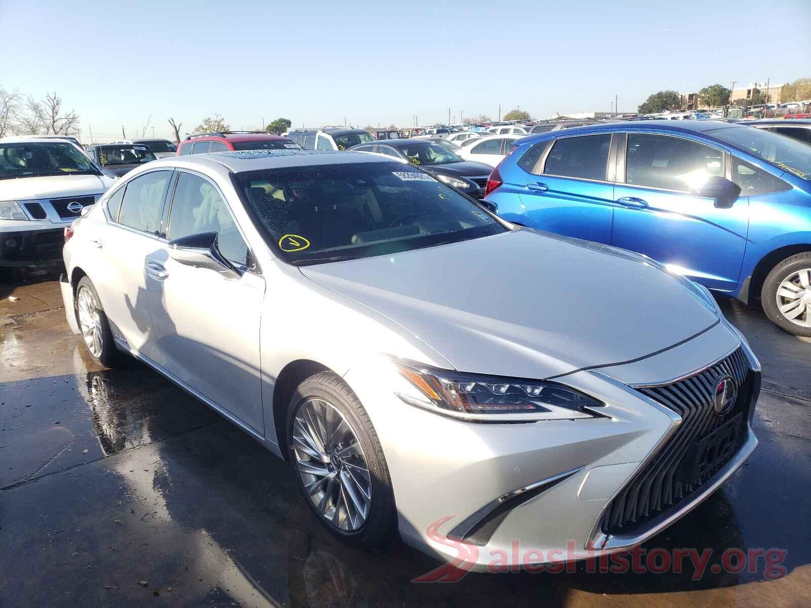 JTHB21B13K2022708 2019 LEXUS ES300