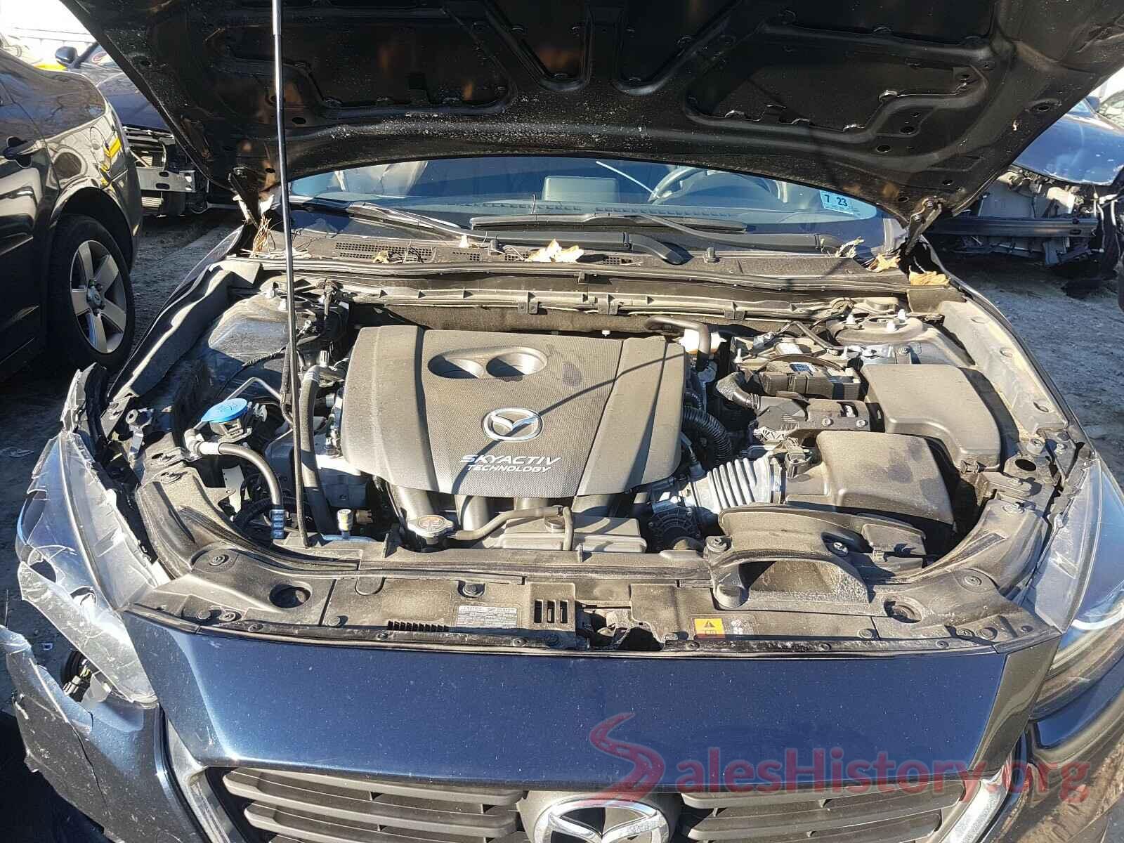 3MZBN1V33JM231750 2018 MAZDA 3