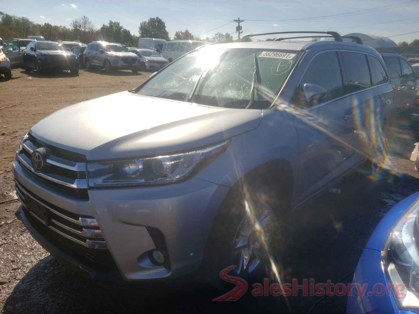 5TDDZRFH9JS903237 2018 TOYOTA HIGHLANDER