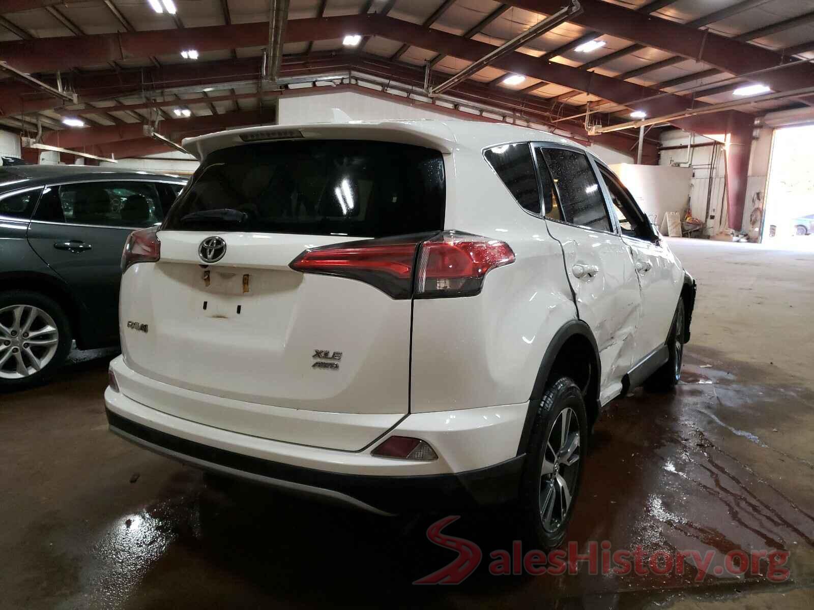 2T3RFREV5JW819789 2018 TOYOTA RAV4