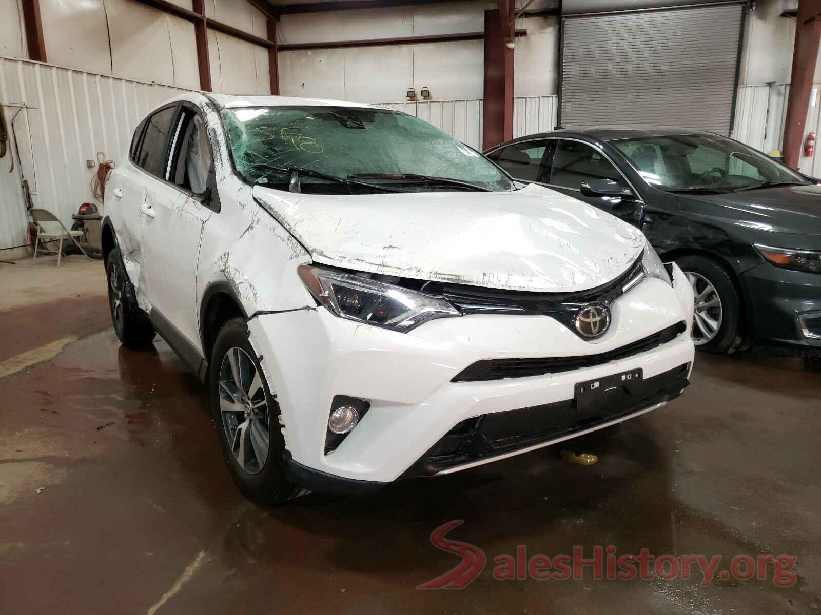 2T3RFREV5JW819789 2018 TOYOTA RAV4