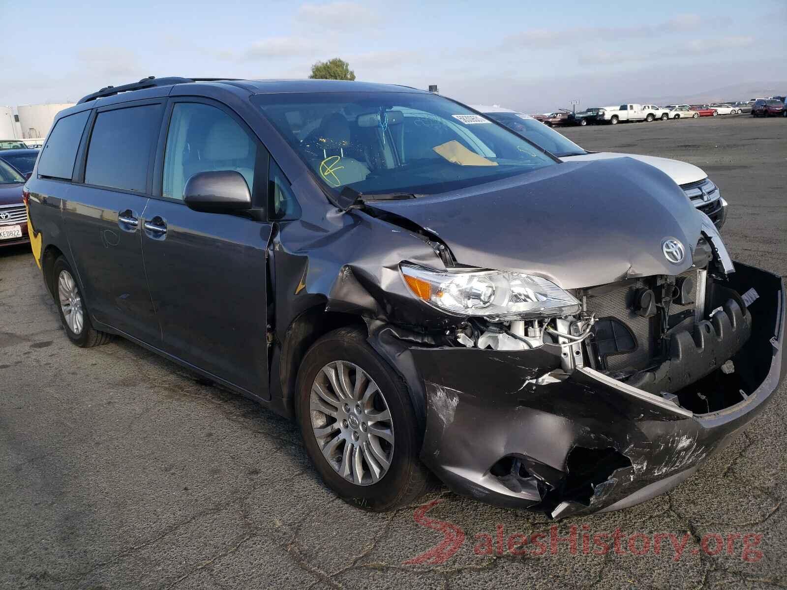 5TDYZ3DC9HS816969 2017 TOYOTA SIENNA