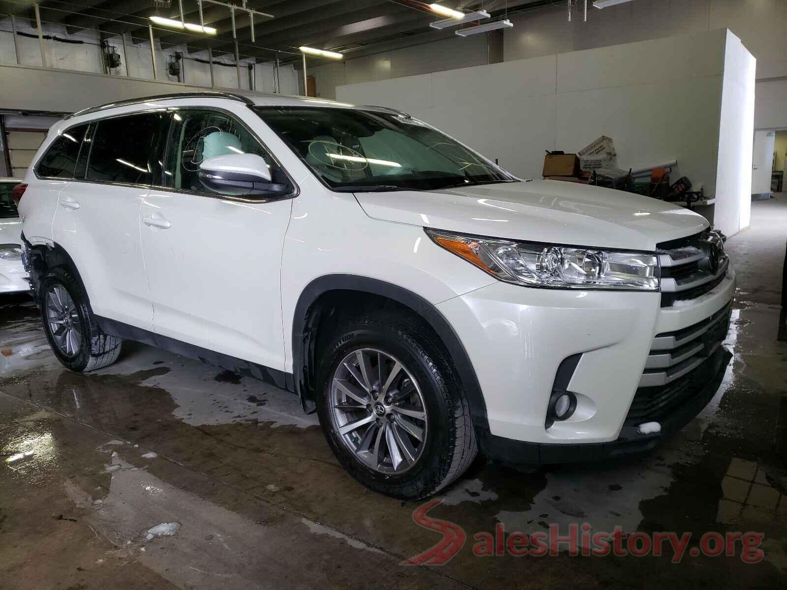 5TDJZRFH1KS589099 2019 TOYOTA HIGHLANDER