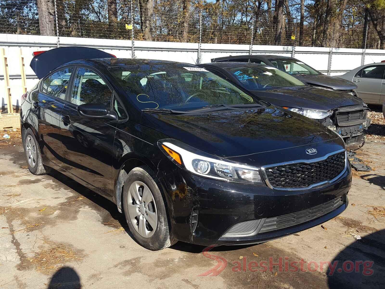 3KPFK4A7XHE112573 2017 KIA FORTE