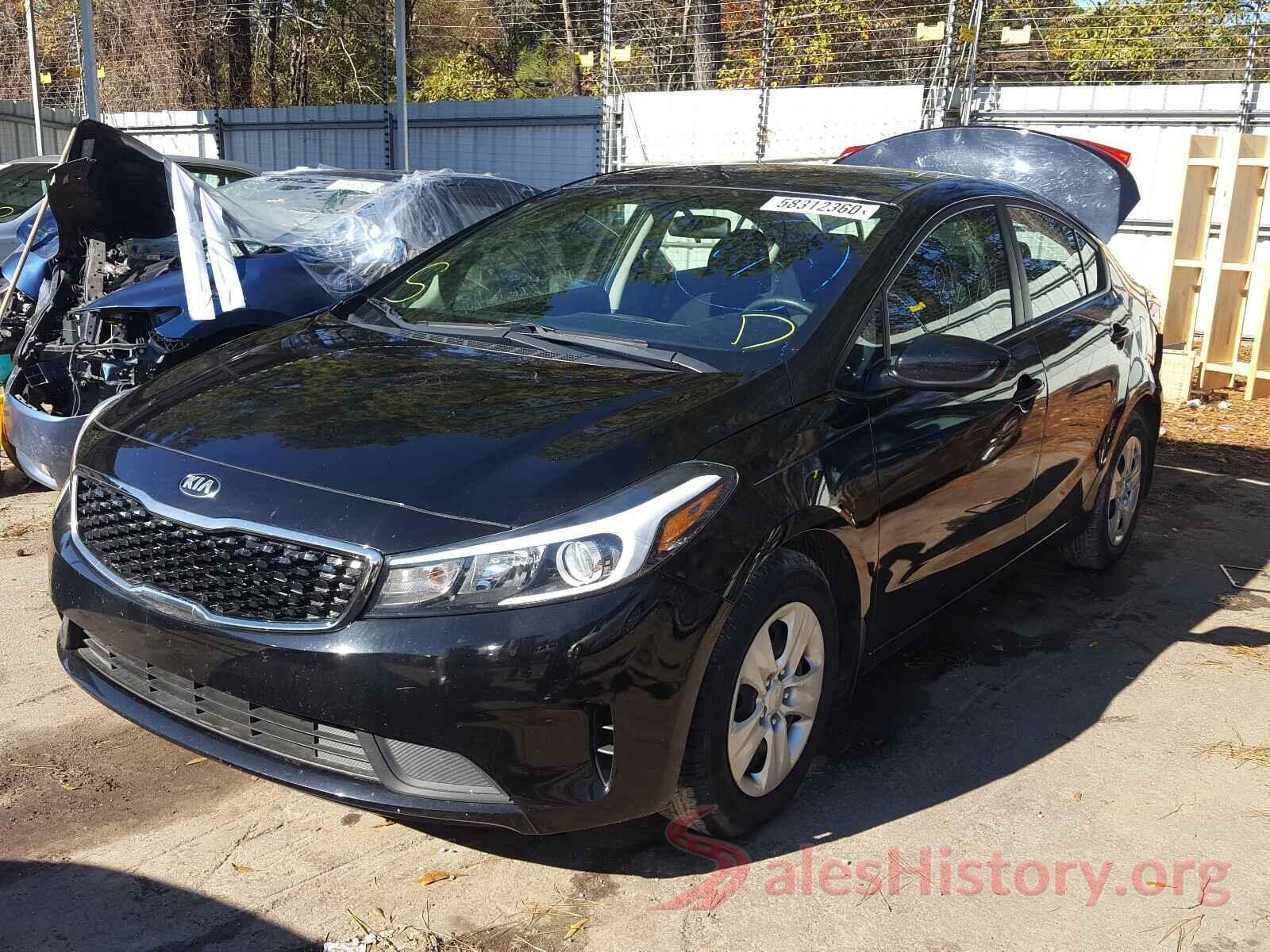 3KPFK4A7XHE112573 2017 KIA FORTE