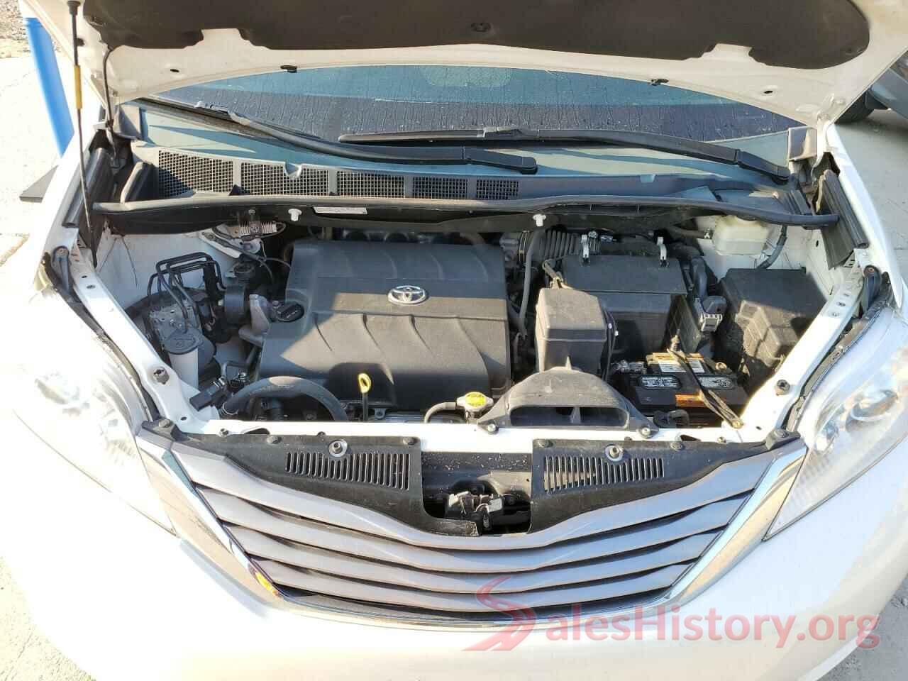 5TDYK3DC0FS553630 2015 TOYOTA SIENNA