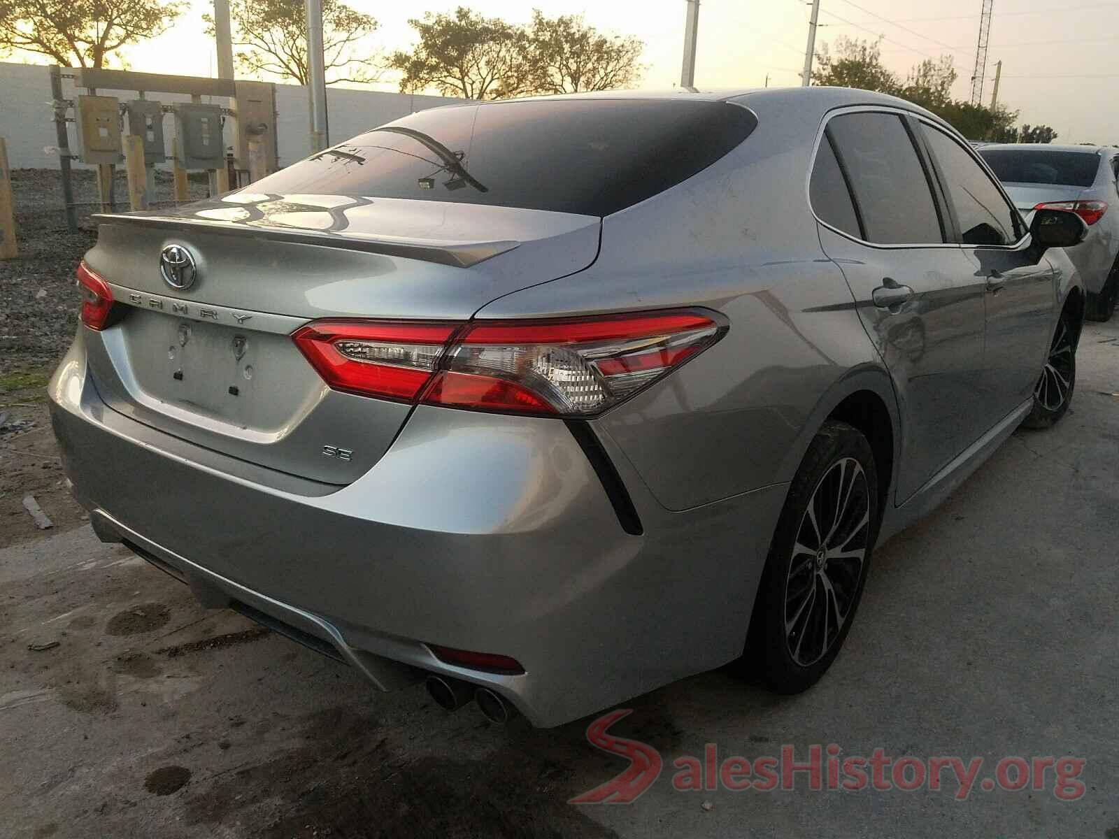 4T1B11HK7JU574148 2018 TOYOTA CAMRY