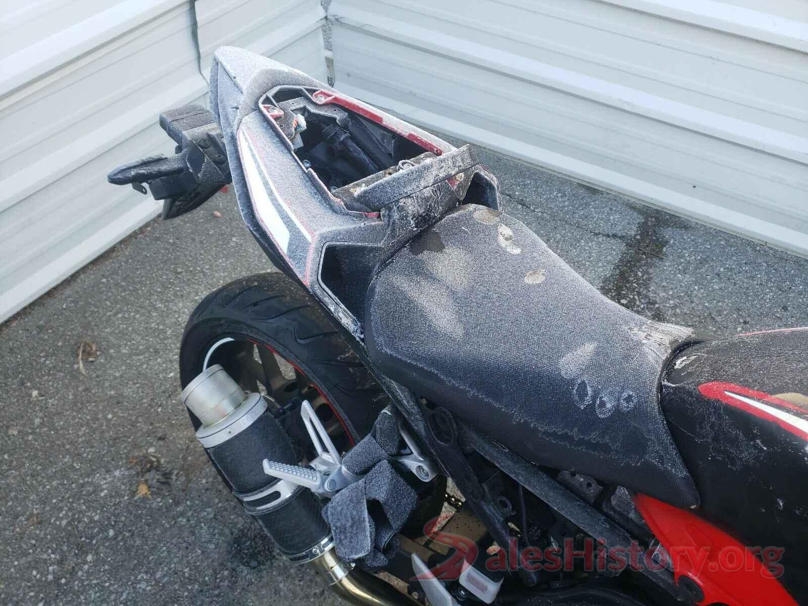 MLHPC6218K5000524 2019 HONDA CBR CYCLE