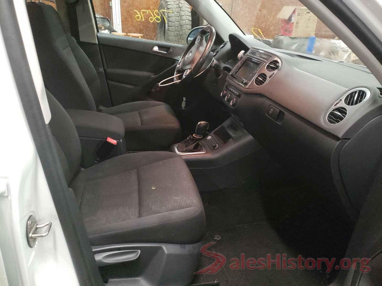 WVGBV7AXXHK043481 2017 VOLKSWAGEN TIGUAN