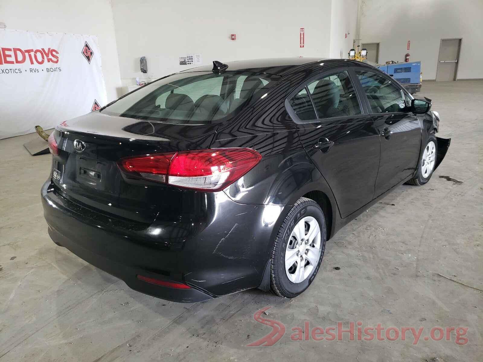 3KPFK4A7XJE183228 2018 KIA FORTE