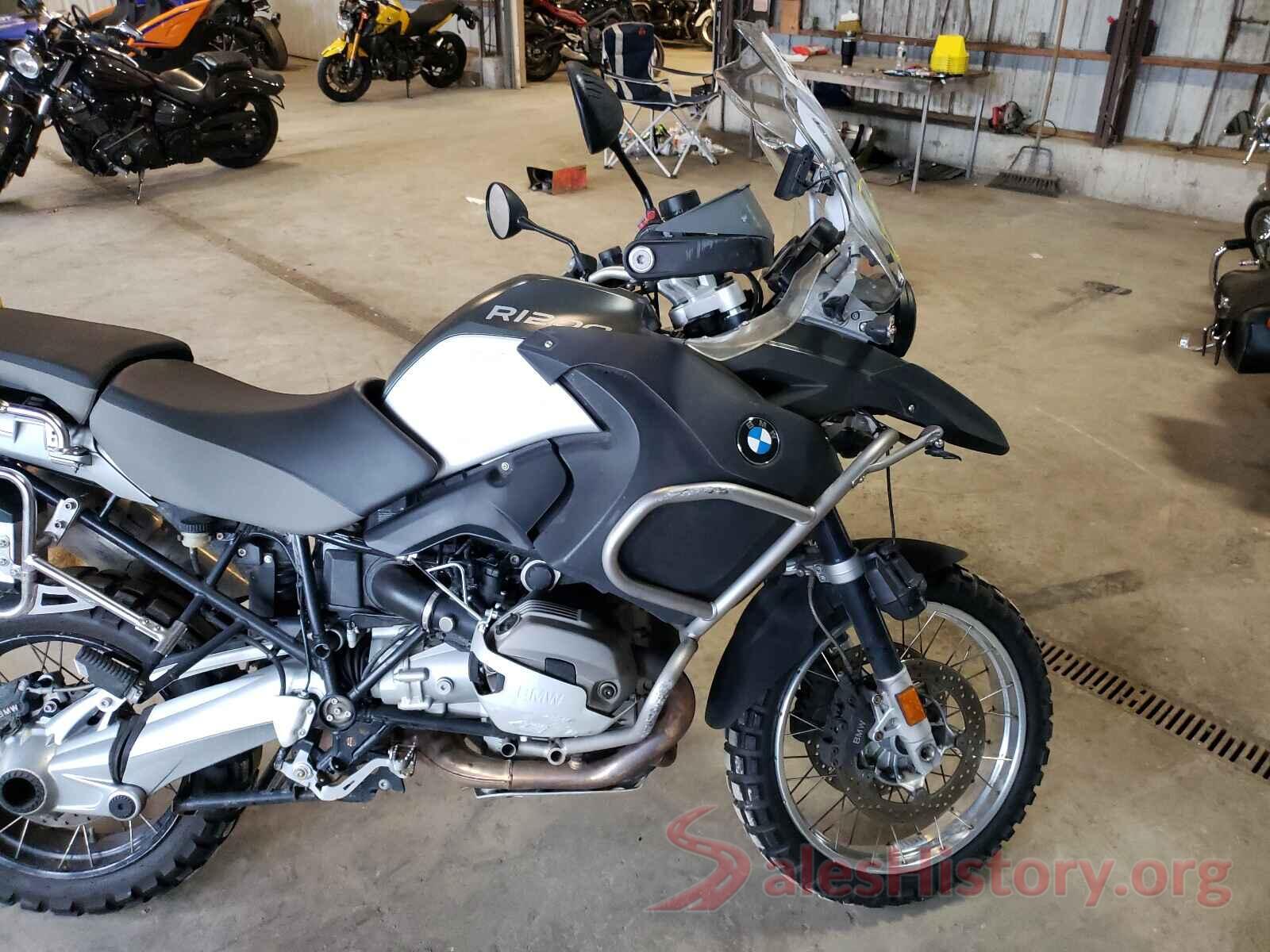 WB1048008AZX65163 2010 BMW R