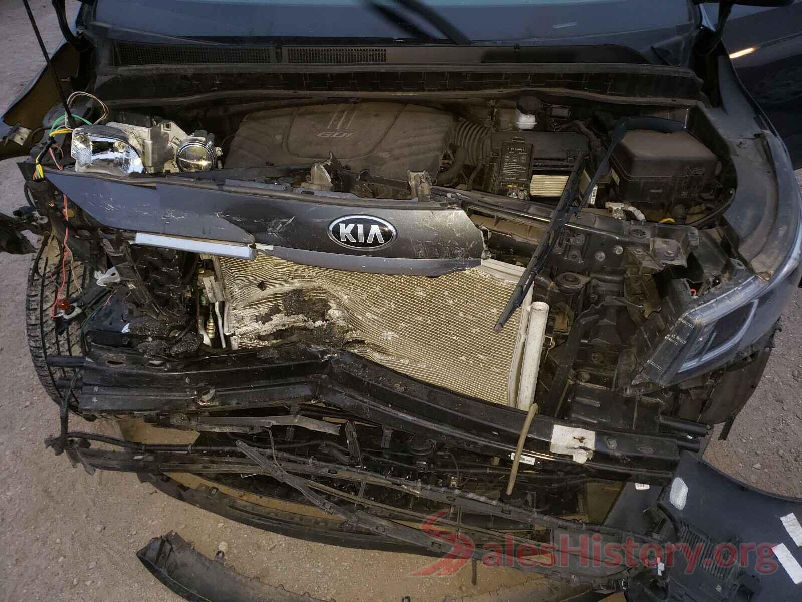 KNDMB5C19H6316261 2017 KIA SEDONA