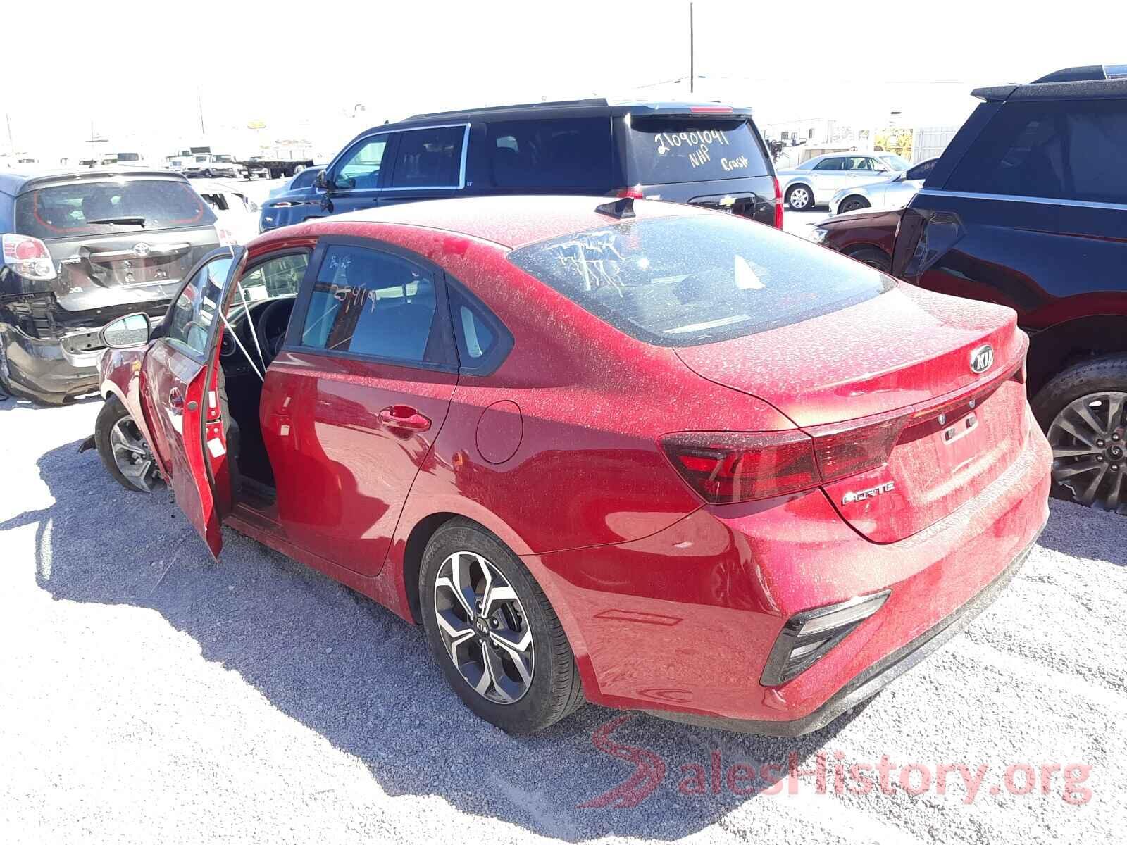 3KPF24AD2ME286749 2021 KIA FORTE