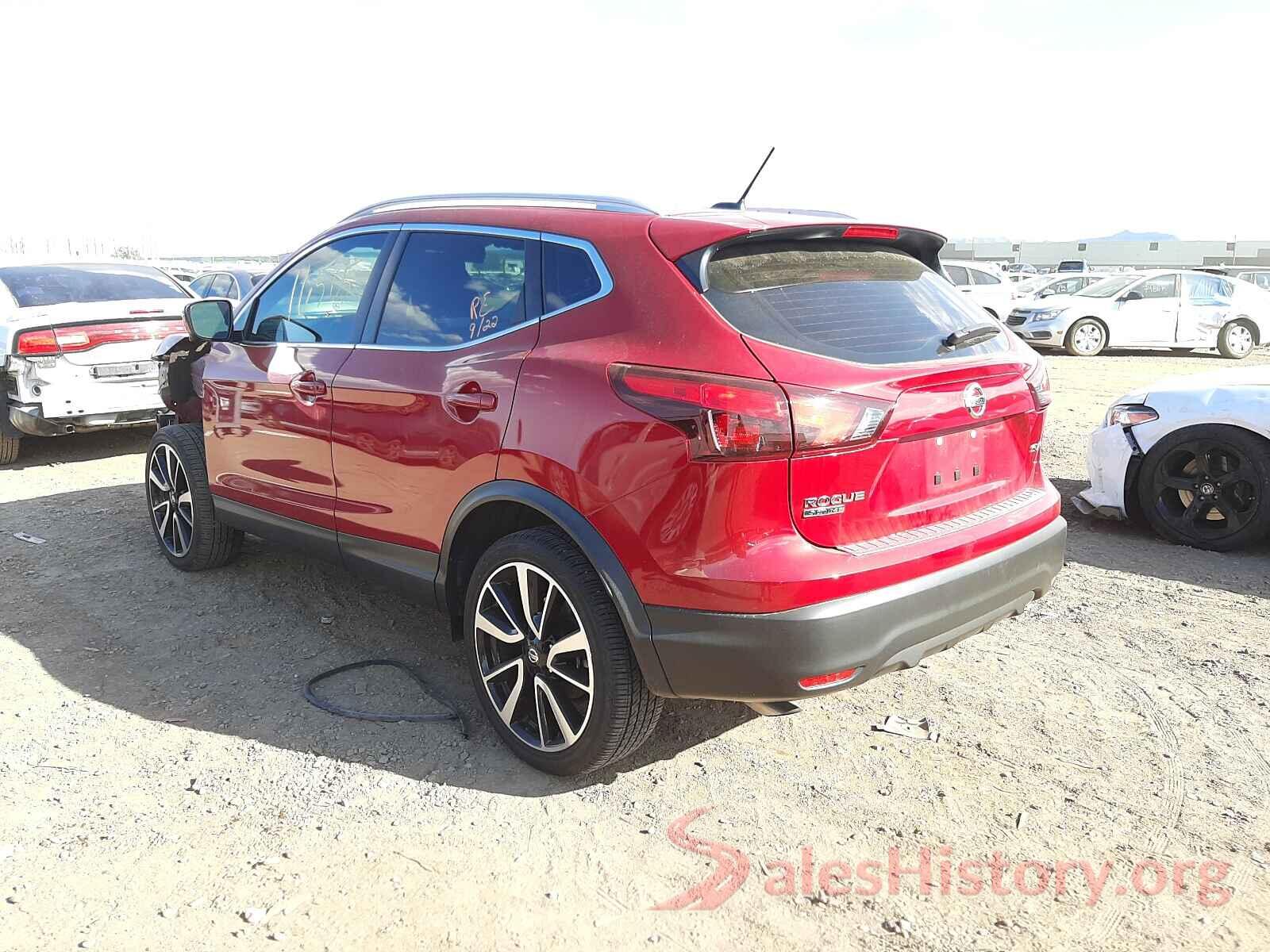 JN1BJ1CR2JW260066 2018 NISSAN ROGUE