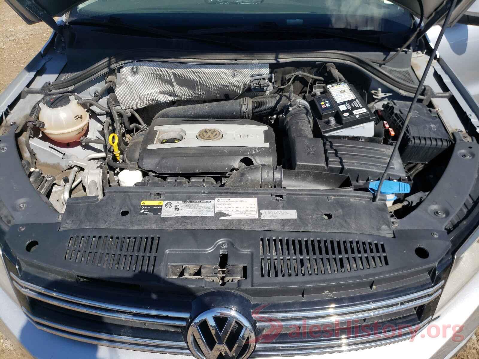 WVGAV7AX2HK031532 2017 VOLKSWAGEN TIGUAN