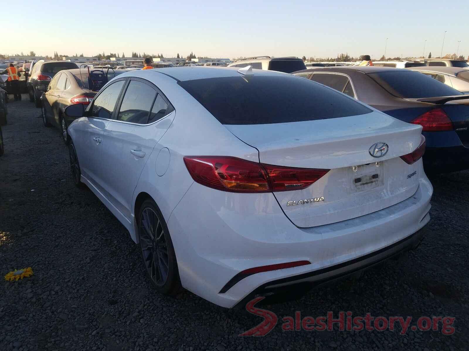 KMHD04LBXJU680307 2018 HYUNDAI ELANTRA